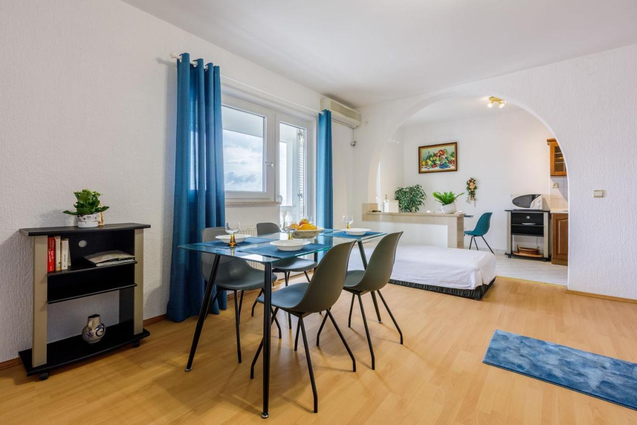 Apartments Anita Novi Vinodolski Luaran gambar