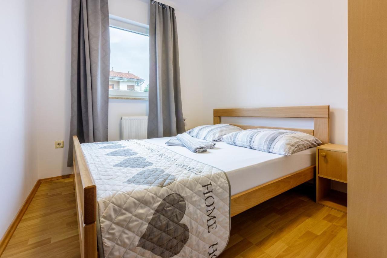 Apartments Anita Novi Vinodolski Luaran gambar
